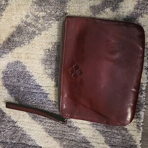 Patricia Nash wristlet